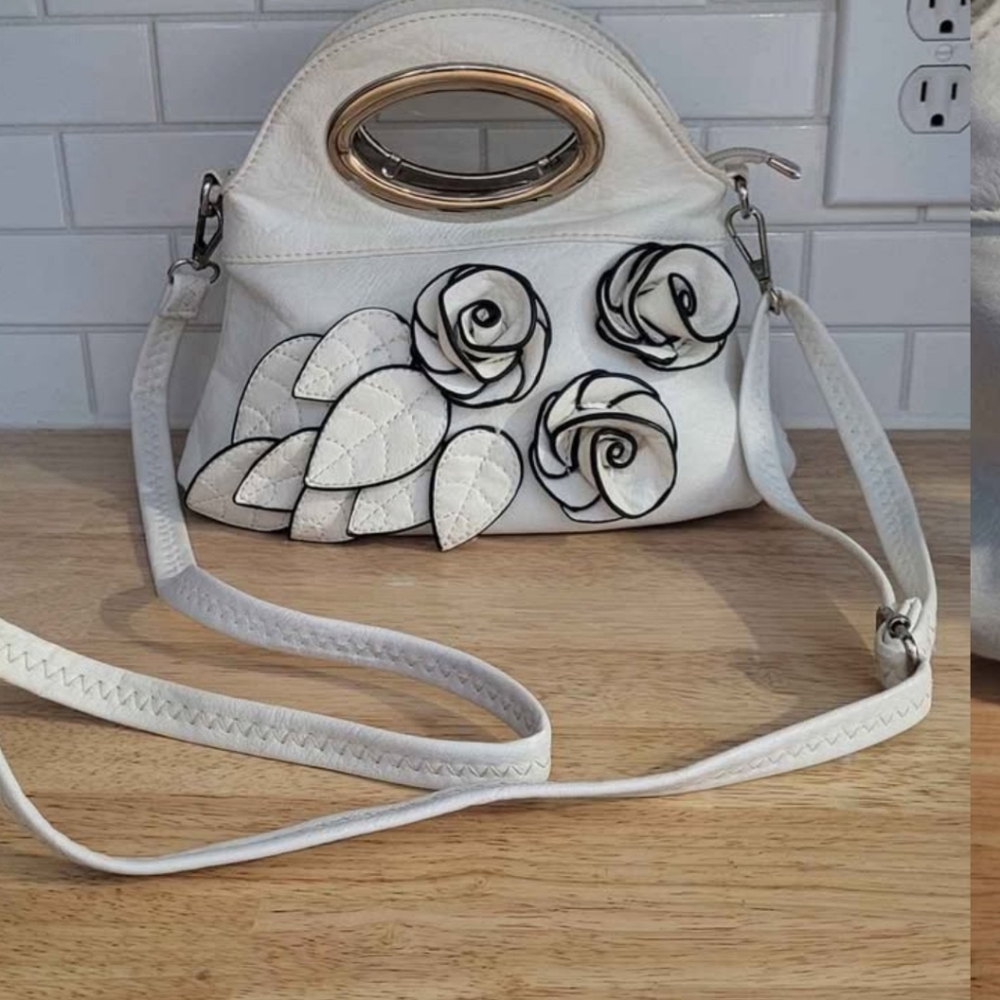 Elegant White Floral Handbag